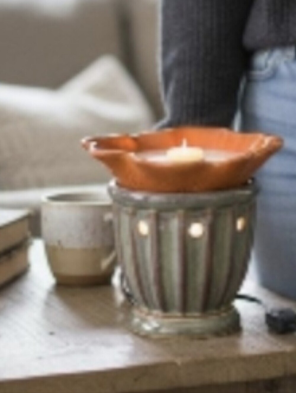 Scentsy Plymouth Full-Size Ceramic Wax Warmer Rustic Pottery Style Retired Rare